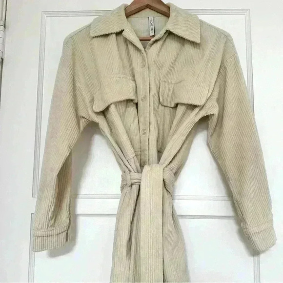 Rachel Pally corduroy Indy Jacket Overshirt in parchment beige cream work shirt - Picture 3 of 14